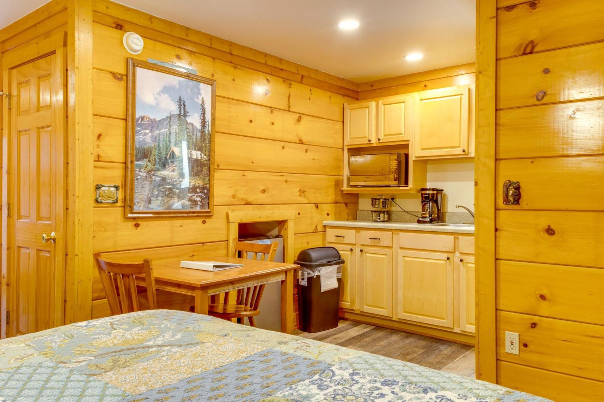 Pigeon Forge Resort Studio Cabin On Dollywood Ln! 外观 照片